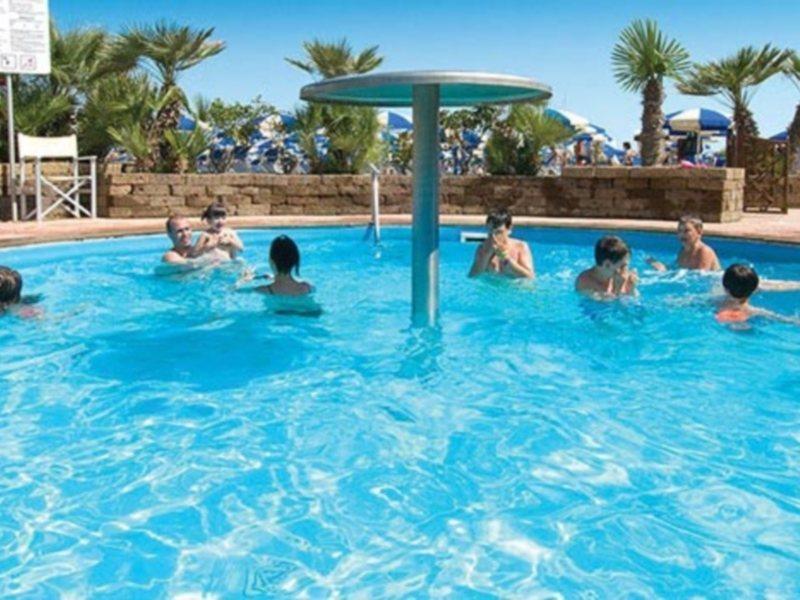 King Otel Cattolica Dış mekan fotoğraf